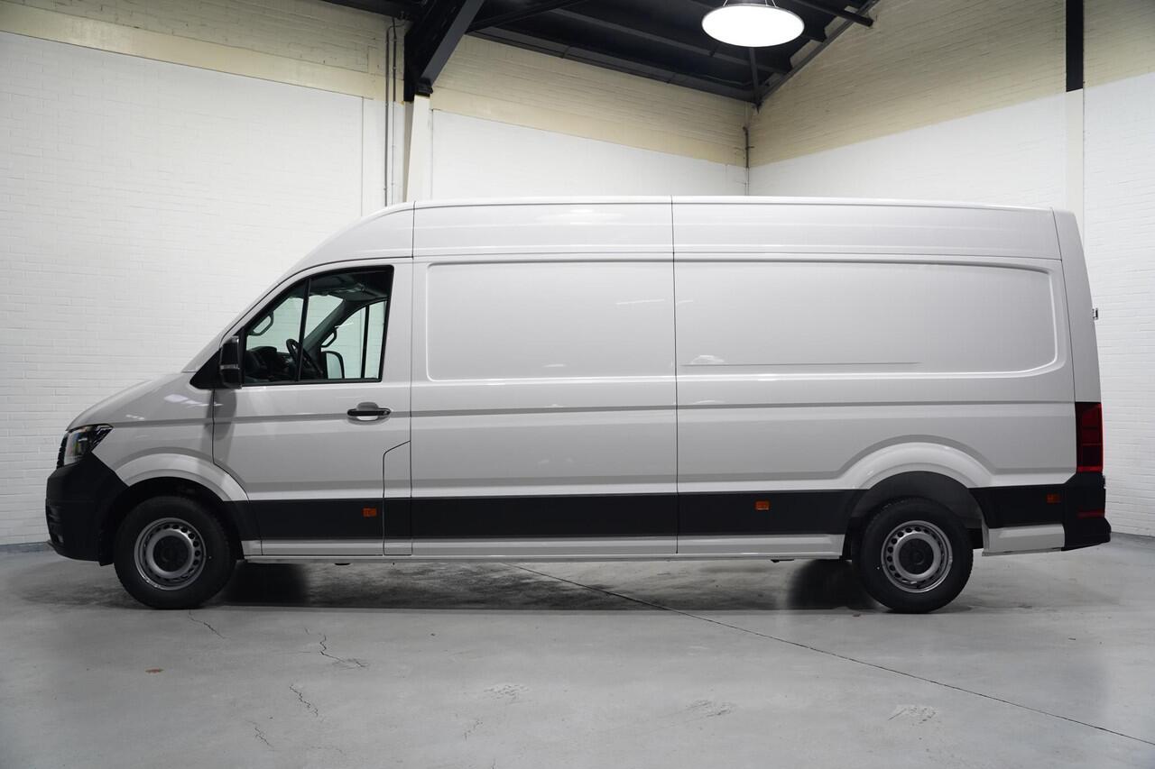 Volkswagen CRAFTER 2.0 TDI 140 pk L4H3 Airco, Cruise Control Geveerde Stoel, PDC V+A, 3-Zits, Nieuw Overjarig