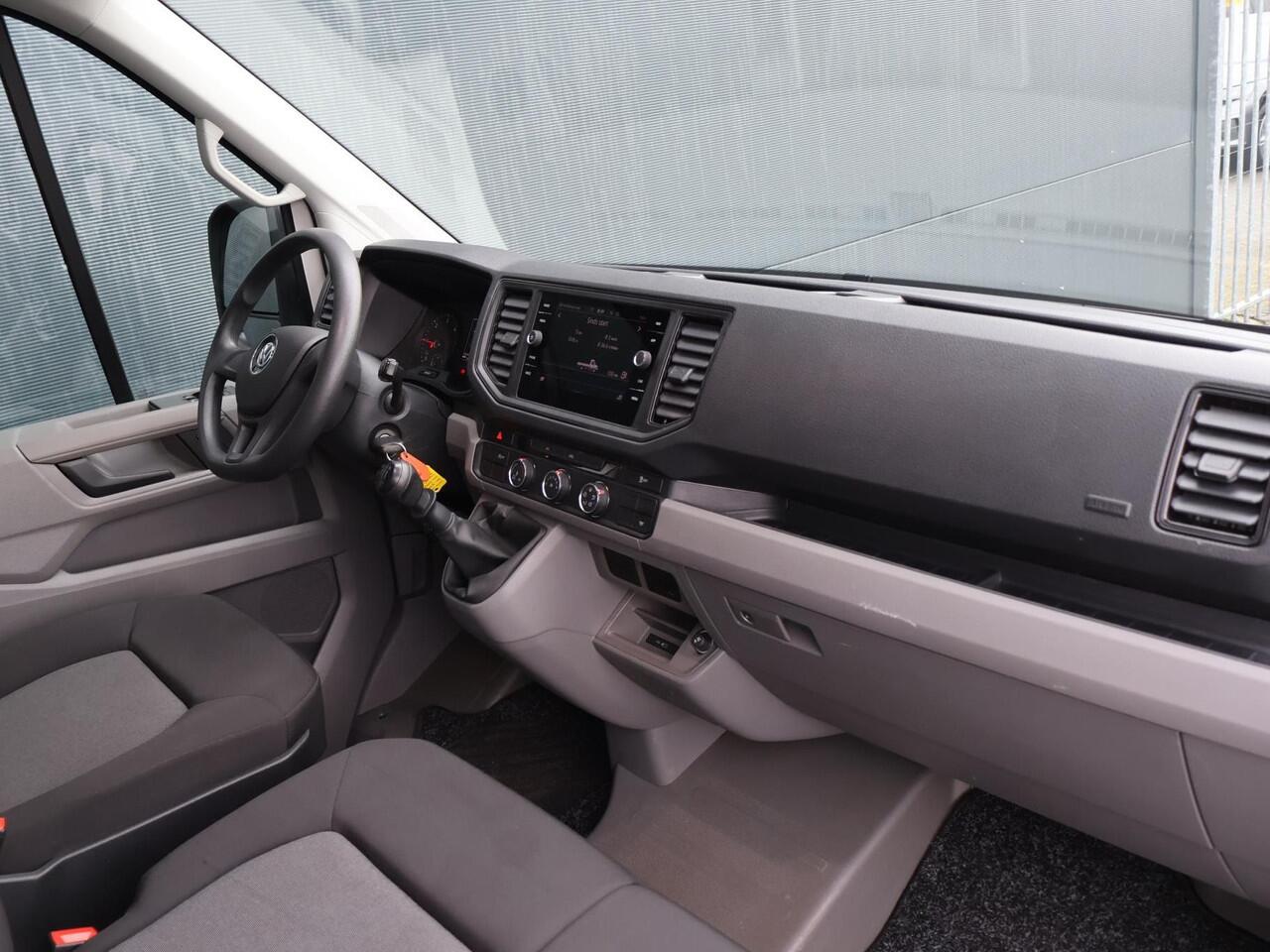 Volkswagen CRAFTER 35 2.0 TDI L4 EL Trendline EURO VI RWD | 140 PK | Cruise control | Navigatiesysteem | Airco |