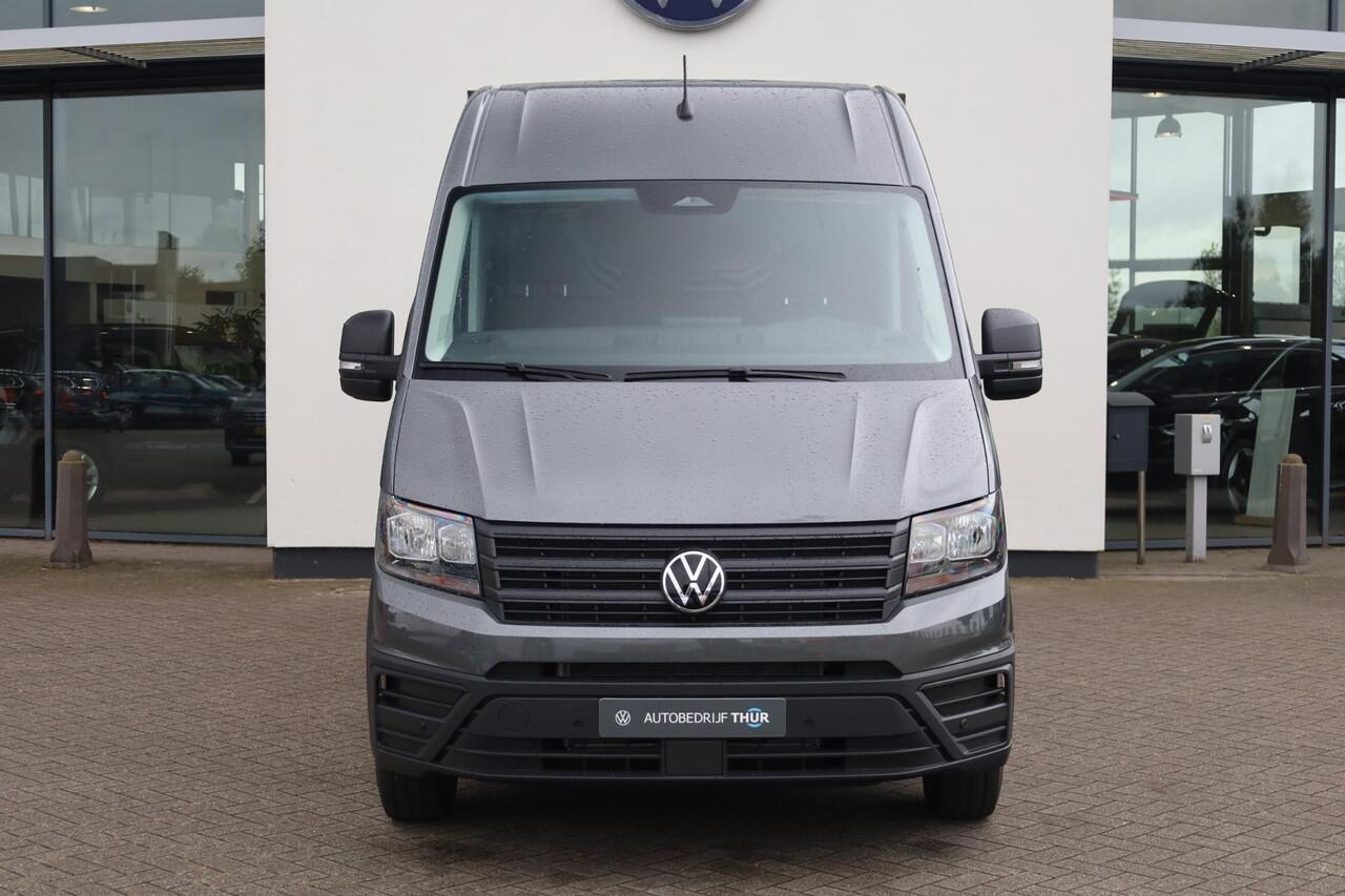 Volkswagen CRAFTER 35 2.0 TDI L3H3 Trendline 140PK / 103kW Achteruitrijcamera, parkeersensoren voor + achter, LED laadruimteverlichting, Apple Carplay & Android Auto, comfort bestuurdersstoel, zijschuifdeur rechts, navigatie, bijrijdersbank, cruise control, airco, spraakbed