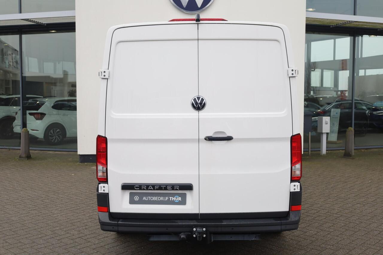 Volkswagen CRAFTER 30 2.0 TDI L3H2 Trendline 140PK / 103kW, Apple Carplay & Android Auto, navigatie, achteruitrijcamera (rear view), comfort bestuurdersstoel, bijrijdersbank met opbergvak, parkeersensoren voor en achter (pdc), rijstrooksensor met correctie (Lane Assist), ai