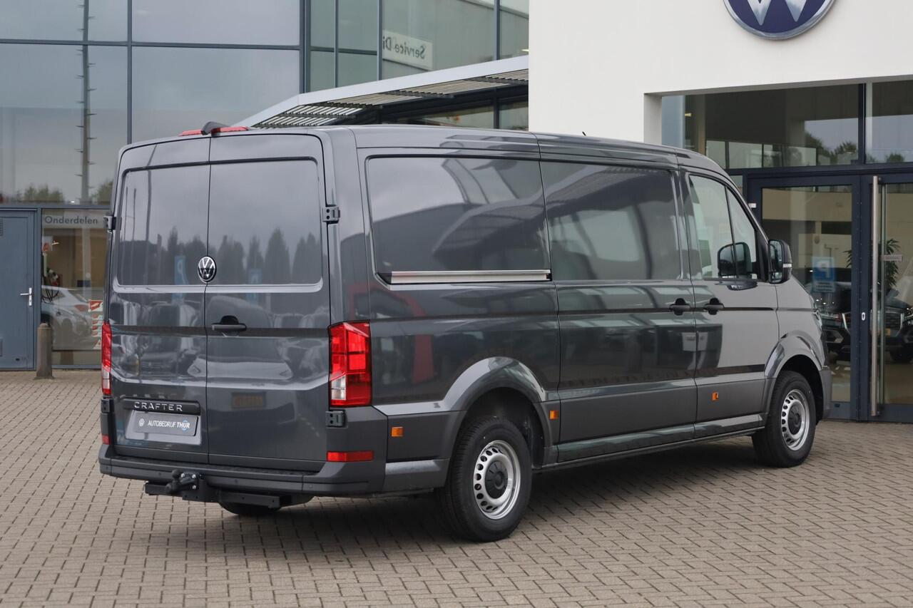 Volkswagen CRAFTER 30 2.0 TDI L3H2 Trendline 140PK / 103kW Achteruitrijcamera, Apple Carplay & Android Auto, navigatie, schuifdeur rechts + links, comfort bestuurdersstoel, bijrijdersbank, parkeersensoren voor + achter, rijstrooksensor met correctie (Lane Assist), airco, cr