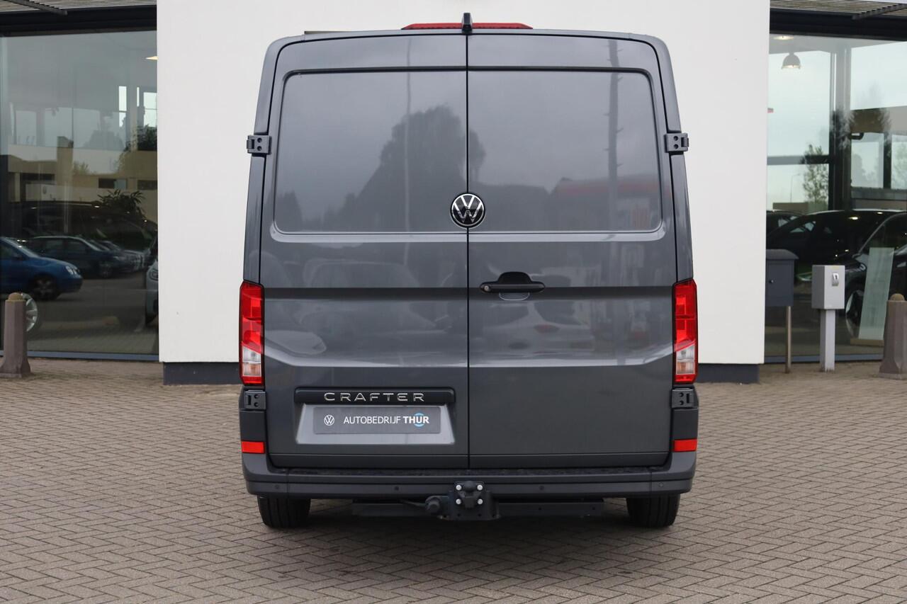 Volkswagen CRAFTER 30 2.0 TDI L3H2 Trendline 140PK / 103kW Achteruitrijcamera, Apple Carplay & Android Auto, navigatie, schuifdeur rechts + links, comfort bestuurdersstoel, bijrijdersbank, parkeersensoren voor + achter, rijstrooksensor met correctie (Lane Assist), airco, cr