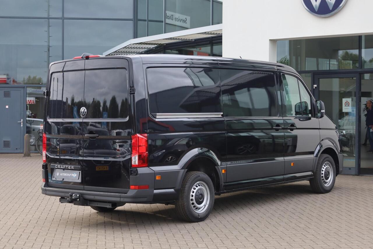 Volkswagen CRAFTER 30 2.0 TDI L3H2 Trendline 140PK / 103kW Apple Carplay & Android Auto, achteruitrijcamera, navigatie, schuifdeur rechts + links, comfort bestuurdersstoel, bijrijdersbank, parkeersensoren voor + achter, rijstrooksensor met correctie (Lane Assist), airco, cr