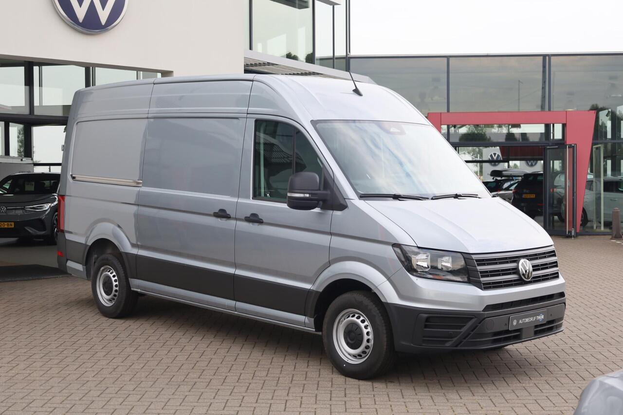 Volkswagen CRAFTER 35 2.0 TDI L3H3 Trendline 140Pk / 103kW Draadloos Apple Carplay & Android Auto, achteruitrijcamera, bijrijdersbank incl. opbervak, airco, cruise control, parkeersensoren voor + achter, licht- en regensensor, Digital Cockpit, verstelbare lendensteun bestuu