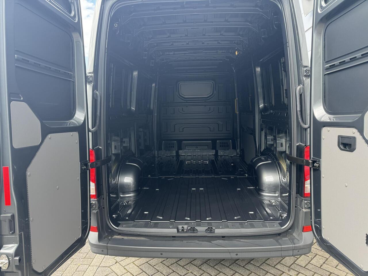 Volkswagen CRAFTER Bedrijfswagens Comfortline L3 2.0 TDI EU6 103 kW (140 pk) GVW 3.5 T WB 3640 MM 6 versn. Hand