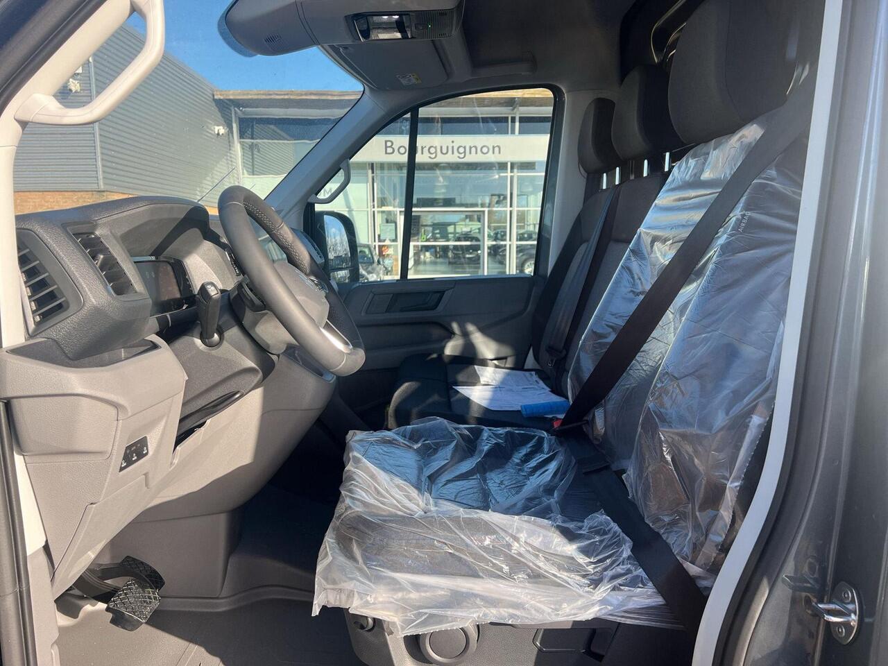 Volkswagen CRAFTER 35 2.0 TDI L3H2 Comfortline | 177Pk | ERGO | 2x Schuifdeur | LED | MJ 2025 | Bpm Vrij |
