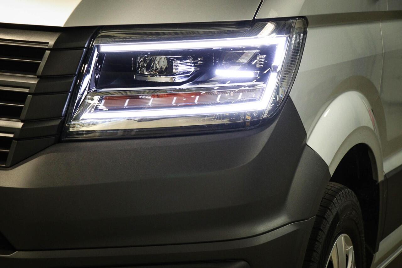 Volkswagen CRAFTER 35 2.0 TDI L3H3 Trendline | 2 X SCHUIFDEUR | ERGO COMFORT | LED | CLIMA | DAB | CAMERA | STOELVERWARMING