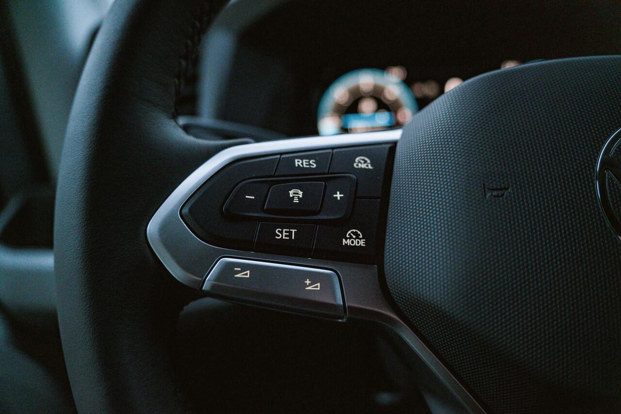 Volkswagen CRAFTER 2.0 TDI 177PK Automaat L3H3 Comfortline 2x LED | NAVI | Ergo. bestuurdersstoel | Camera | Trekhaak |