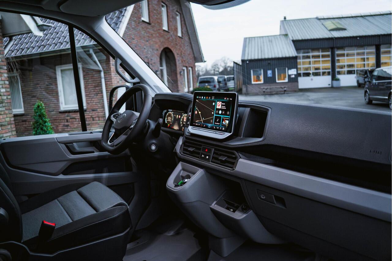 Volkswagen CRAFTER 2.0 TDI 177PK Automaat L3H3 Comfortline 2x LED | NAVI | Ergo. bestuurdersstoel | Camera | Trekhaak |