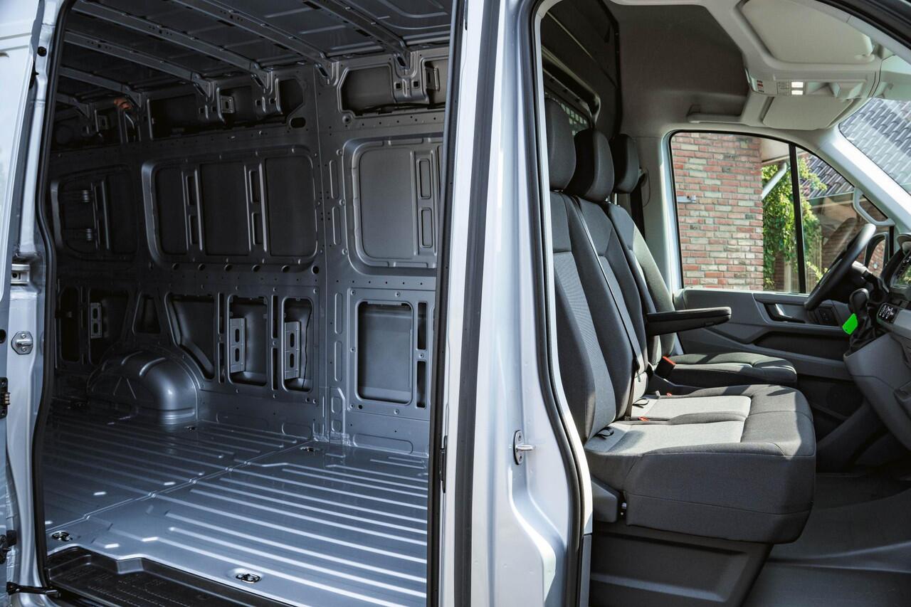 Volkswagen CRAFTER 2.0 TDI 177PK Automaat-8 L4H3 3.5T Comfortline LED | NAVI | Cruise Control |