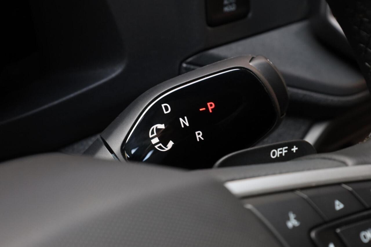 Volkswagen CRAFTER Bedrijfswagens Exclusive 140 pk L3H3 3.5T 8-traps automaat