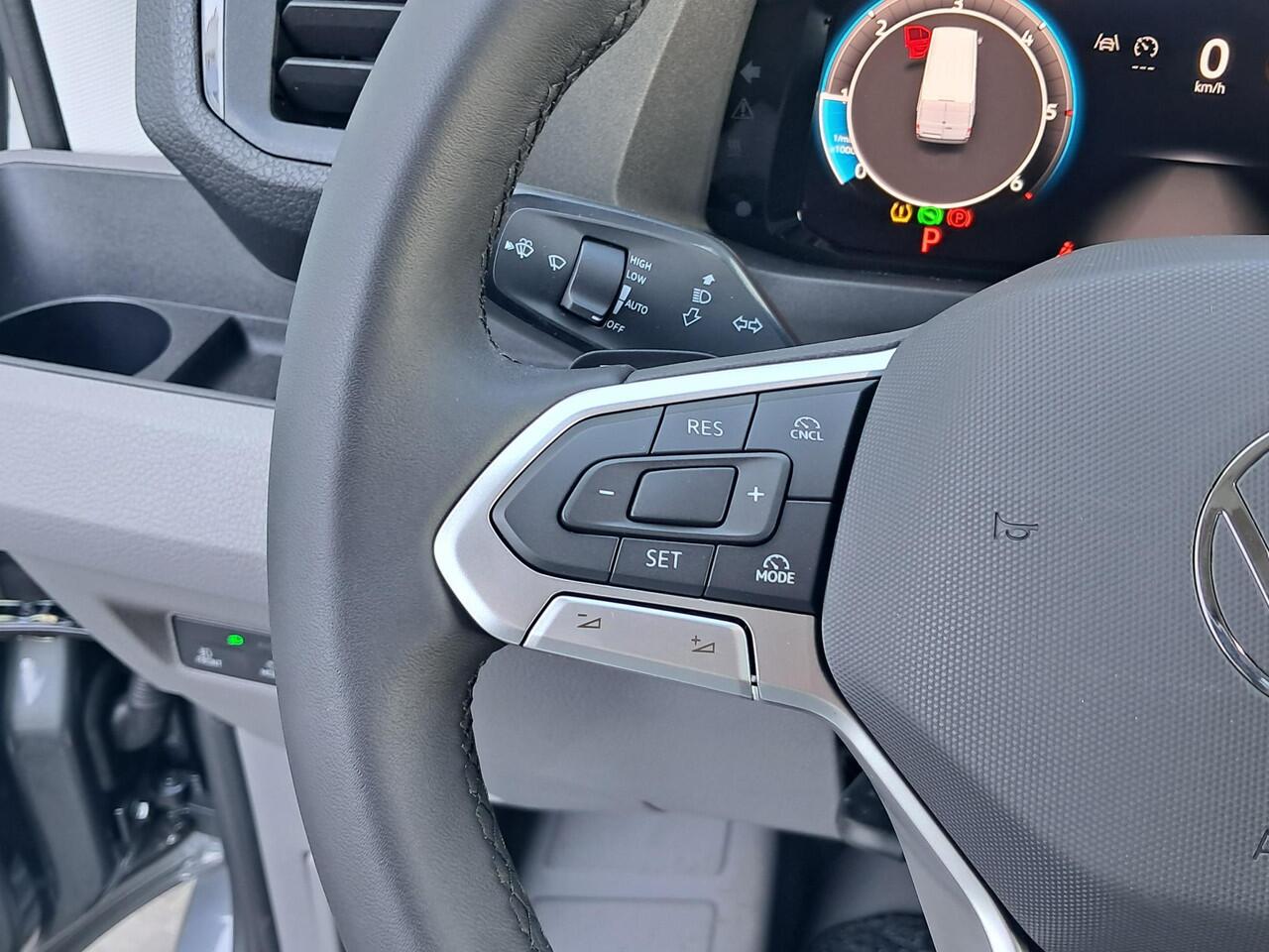 Volkswagen CRAFTER Exclusive 35 2.0 TDI L3H2