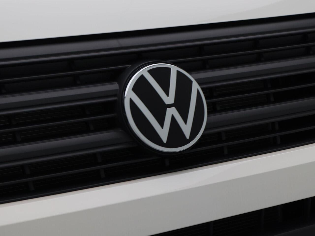 Volkswagen CRAFTER 35 2.0 TDI L3H3 Trendline | 140PK | Laadruimte Betimmering | Side Bars | Hoog dak | Trekhaak |