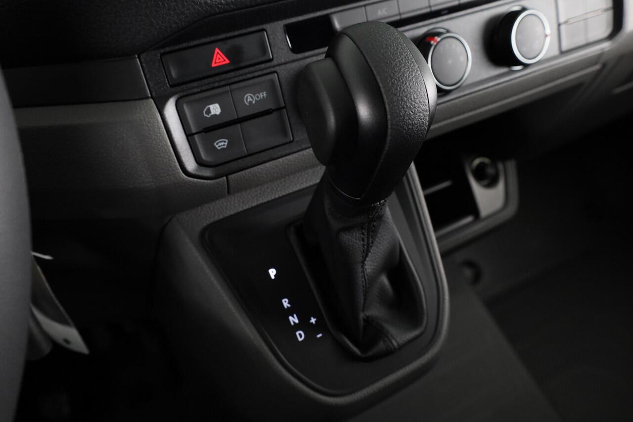 Volkswagen CRAFTER Bedrijfswagens Highline L3H3 2.0 TDI EU6 140 pk Automaat!