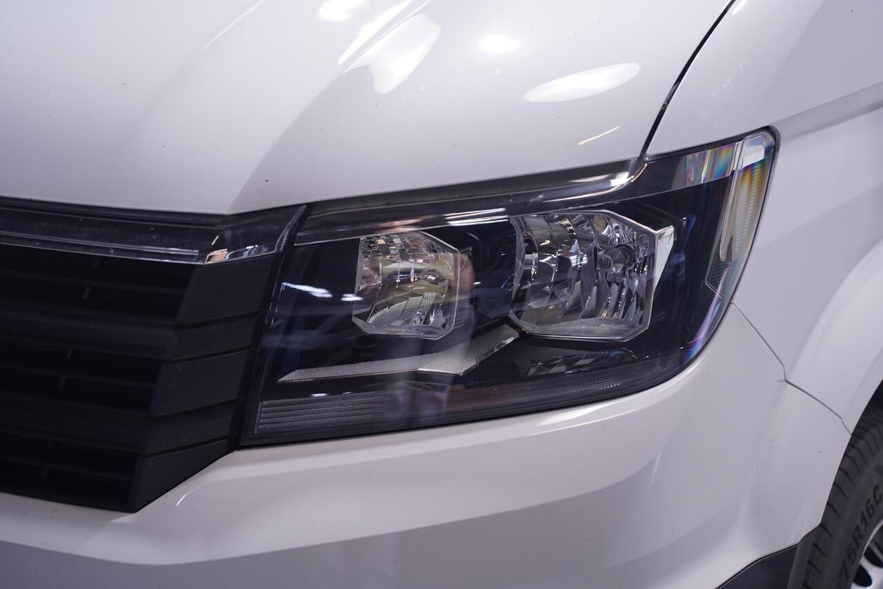 Volkswagen CRAFTER 2.0 TDI 140 pk L4 Autotransporter Airco, Cruise Control, Trekhaak 3.000 kg, BPM vrij, 3-Zits