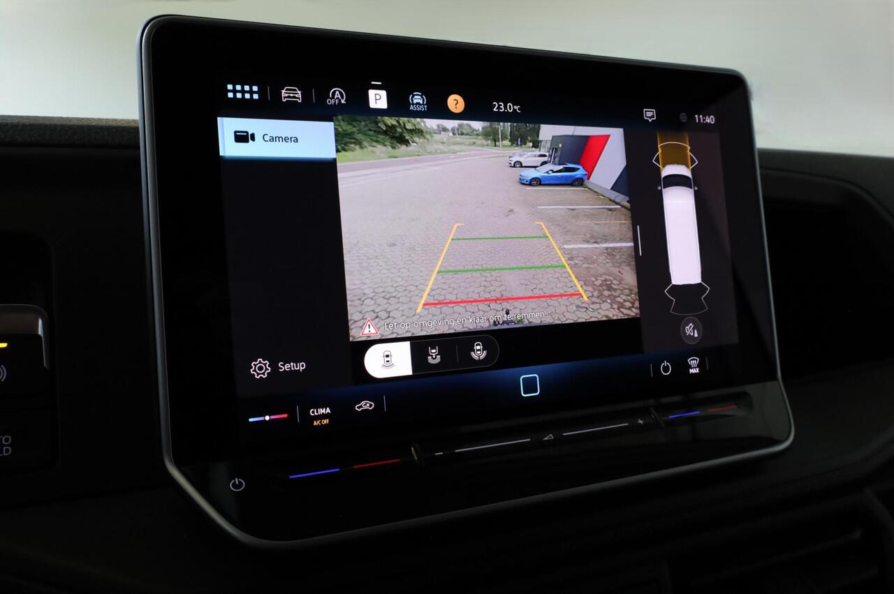 Volkswagen CRAFTER Bedrijfswagens Trendline L3H3 140 pk GVW 3.5T Handgeschakeld Volkswagen Bedrijfswagens Crafter Trendline L3 2.0 TDI EU6 103 kW (140 pk) GVW 3.5T WB 3640 MM 6 versn. Han | Camera | Cruise | Trekhaak | Keyless start | Clima