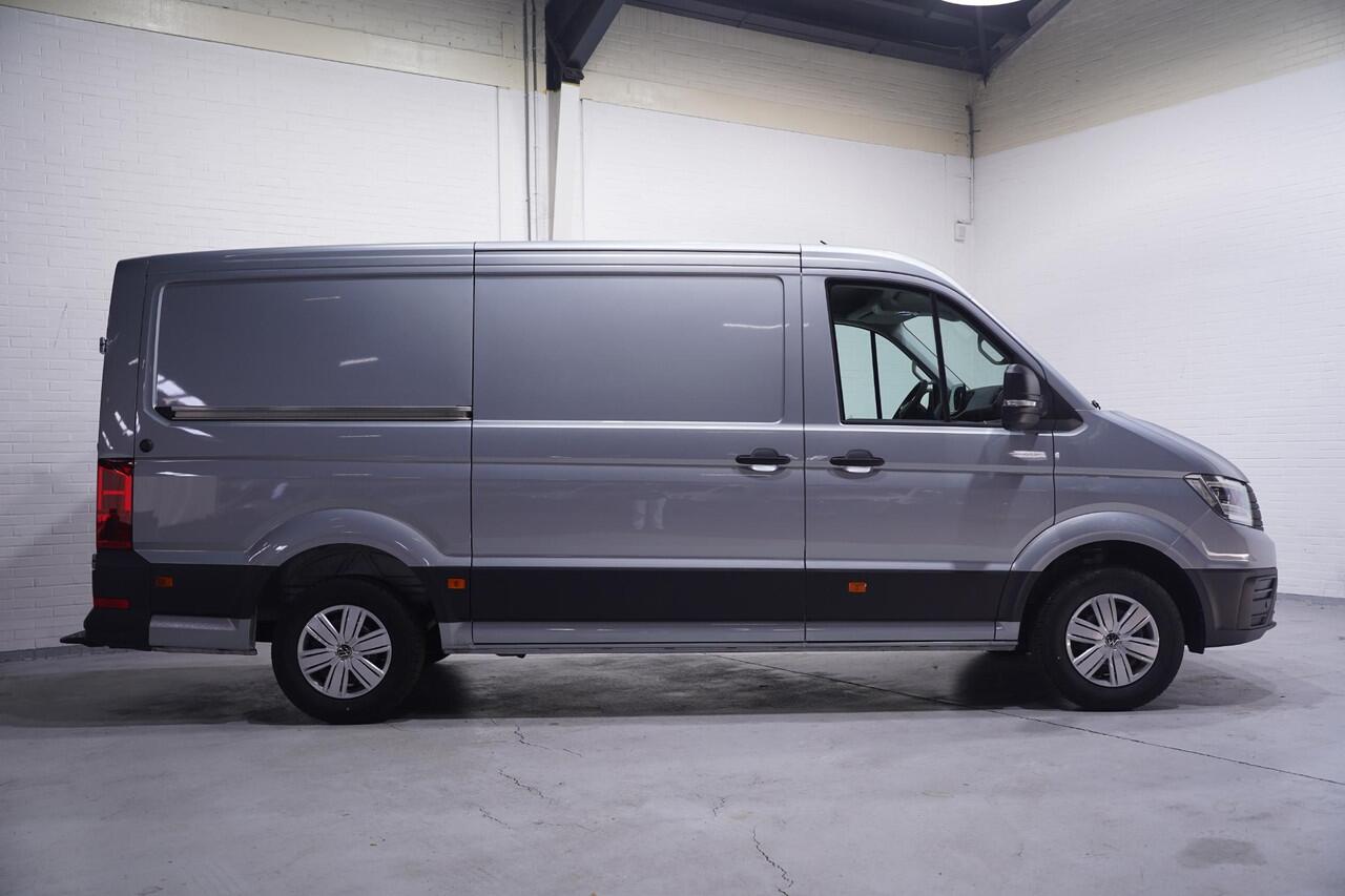 Volkswagen CRAFTER 2.0 TDI 140 pk L3H2 DSG Aut. Nwe Model BPM vrij, Navi, Camera, Trekhaak 3.000 kg, LED Koplampen, 3-Zits