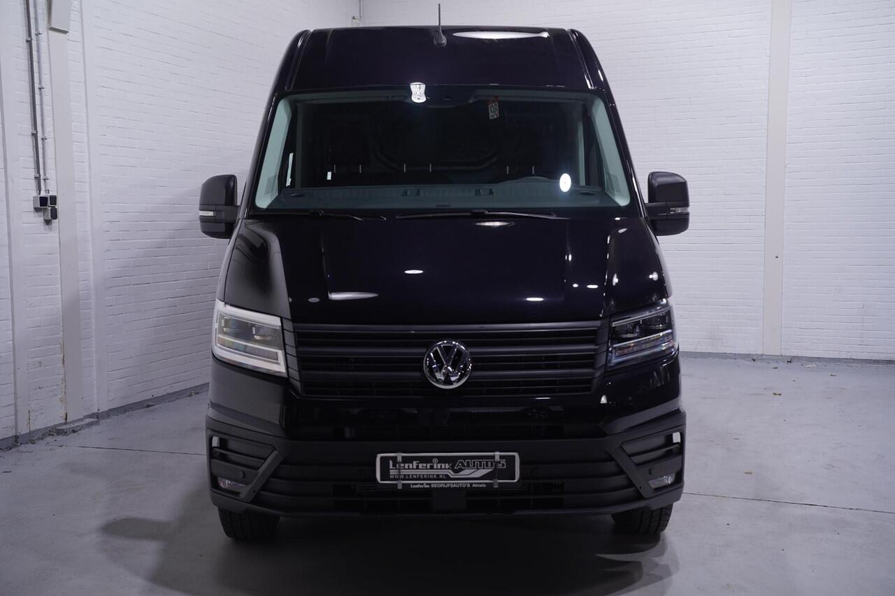 Volkswagen CRAFTER 2.0 TDI 177 pk DSG Aut. L3H3 Nieuw BPM vrij Navi 2x Schuifdeur, LED Koplampen, Trekhaak met 1/2 Opstap, 3-Zits