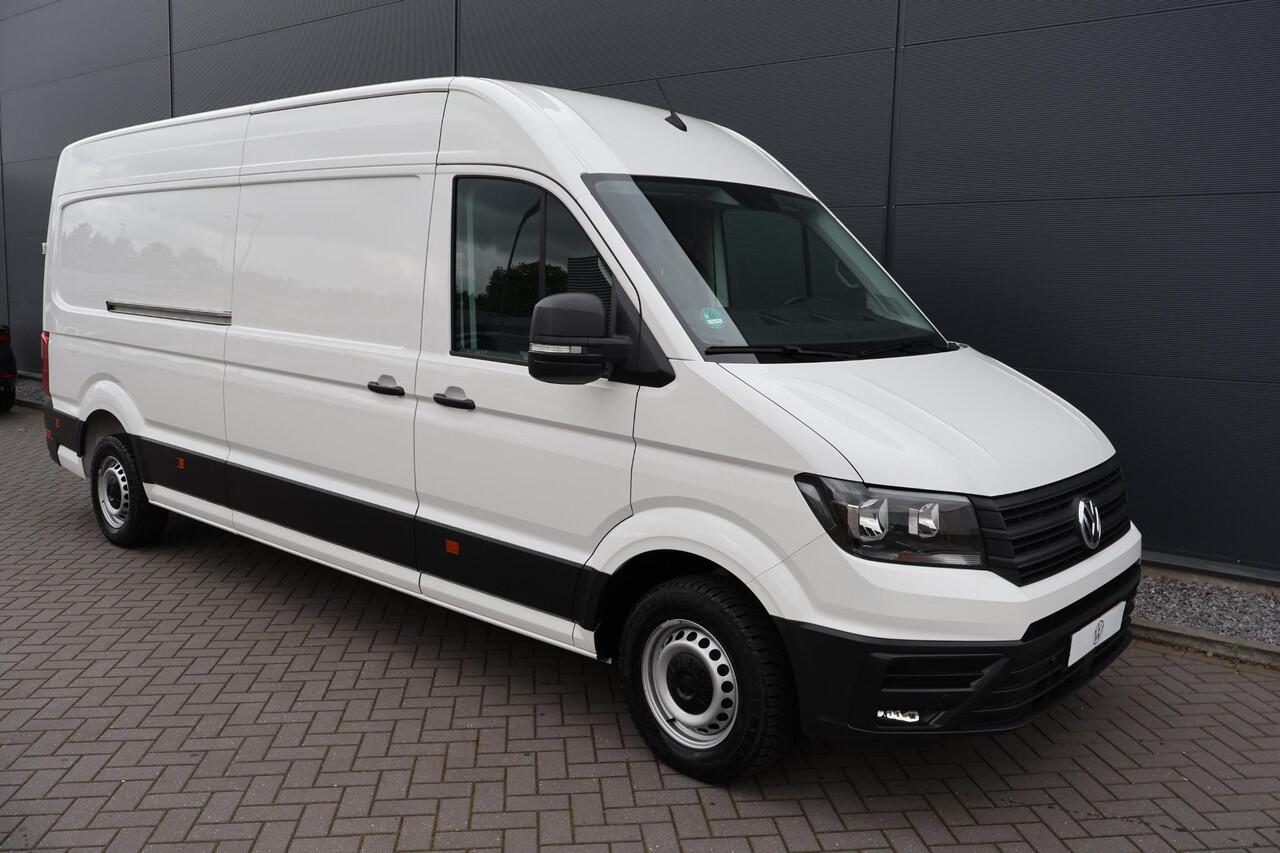 Volkswagen CRAFTER 35 2.0 TDI L3H3 Comfortline EURO VI | 140 PK | Trekhaak | Navigatiesysteem | Parkeersensoren |