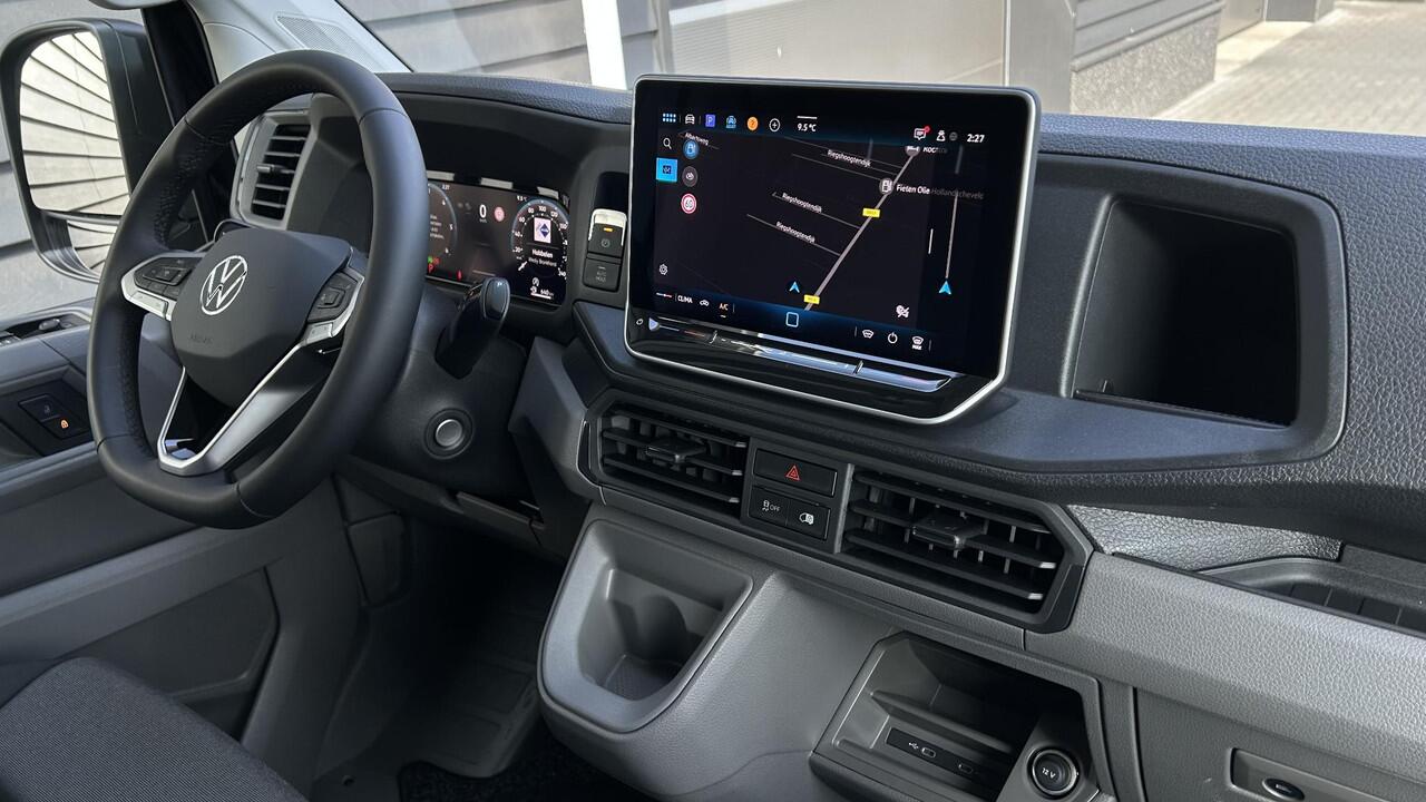 Volkswagen CRAFTER 30 2.0 TDI 140pk DSG L3H3 Exclusive BPM vrij! Betimmering Trekhaak Camera Led Virtual Cockpit Navigatie