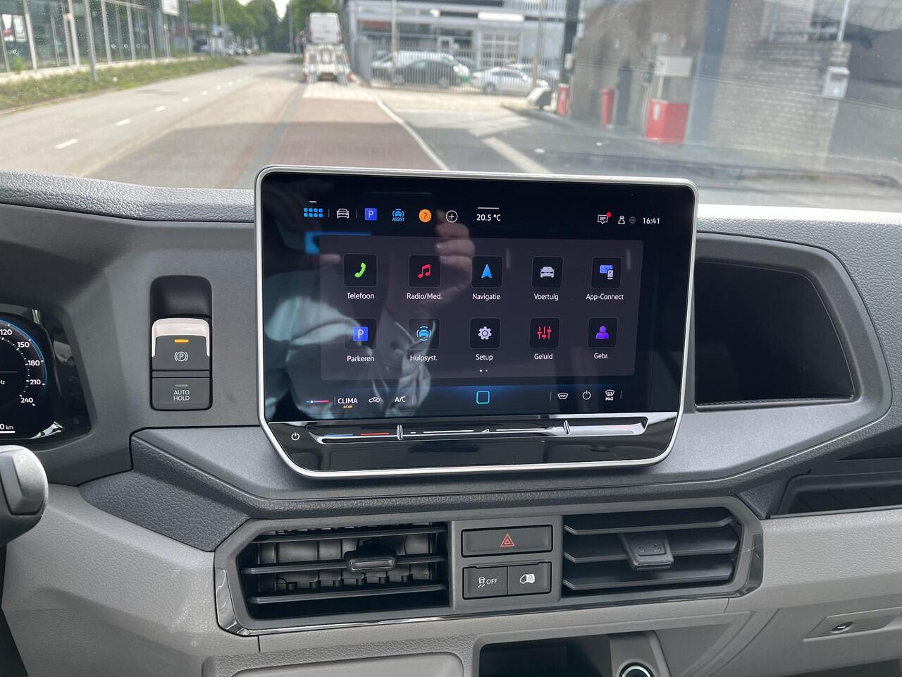 Volkswagen CRAFTER Bedrijfswagens 35 2.0 TDI L3H3 Highline 140 pk AUTOMAAT Koelwagen Vrieswagen Tot -15 graden| NAV | PDC | CAMERA