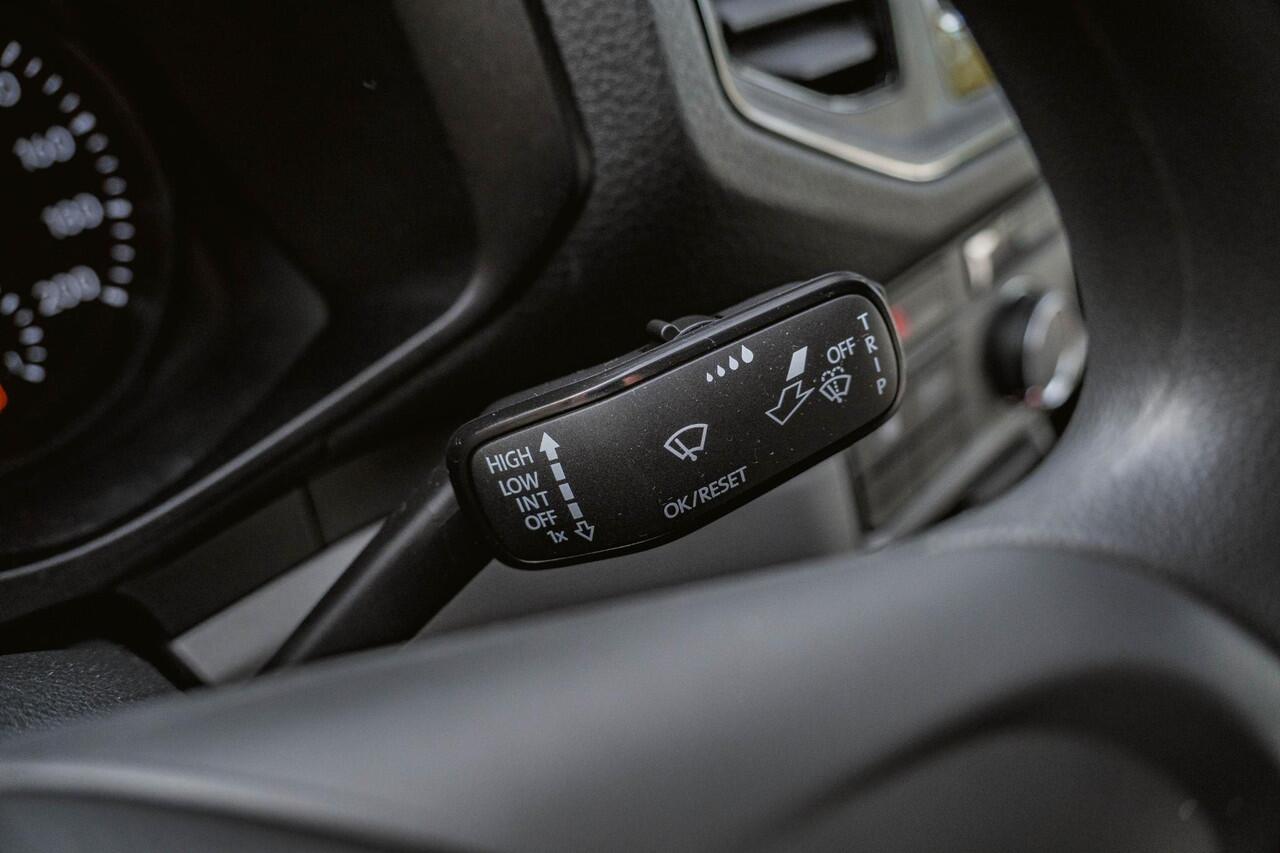 Volkswagen CRAFTER 2.0 TDI L4H3 140PK Trendline Cruise Control Airco Volkswagen Crafter 35 2.0 TDI L4H4 Trendline EURO VI