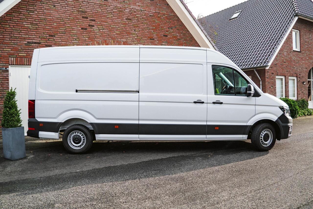 Volkswagen CRAFTER 2.0 TDI L4H3 140PK Trendline Cruise Control Airco Volkswagen Crafter 35 2.0 TDI L4H4 Trendline EURO VI
