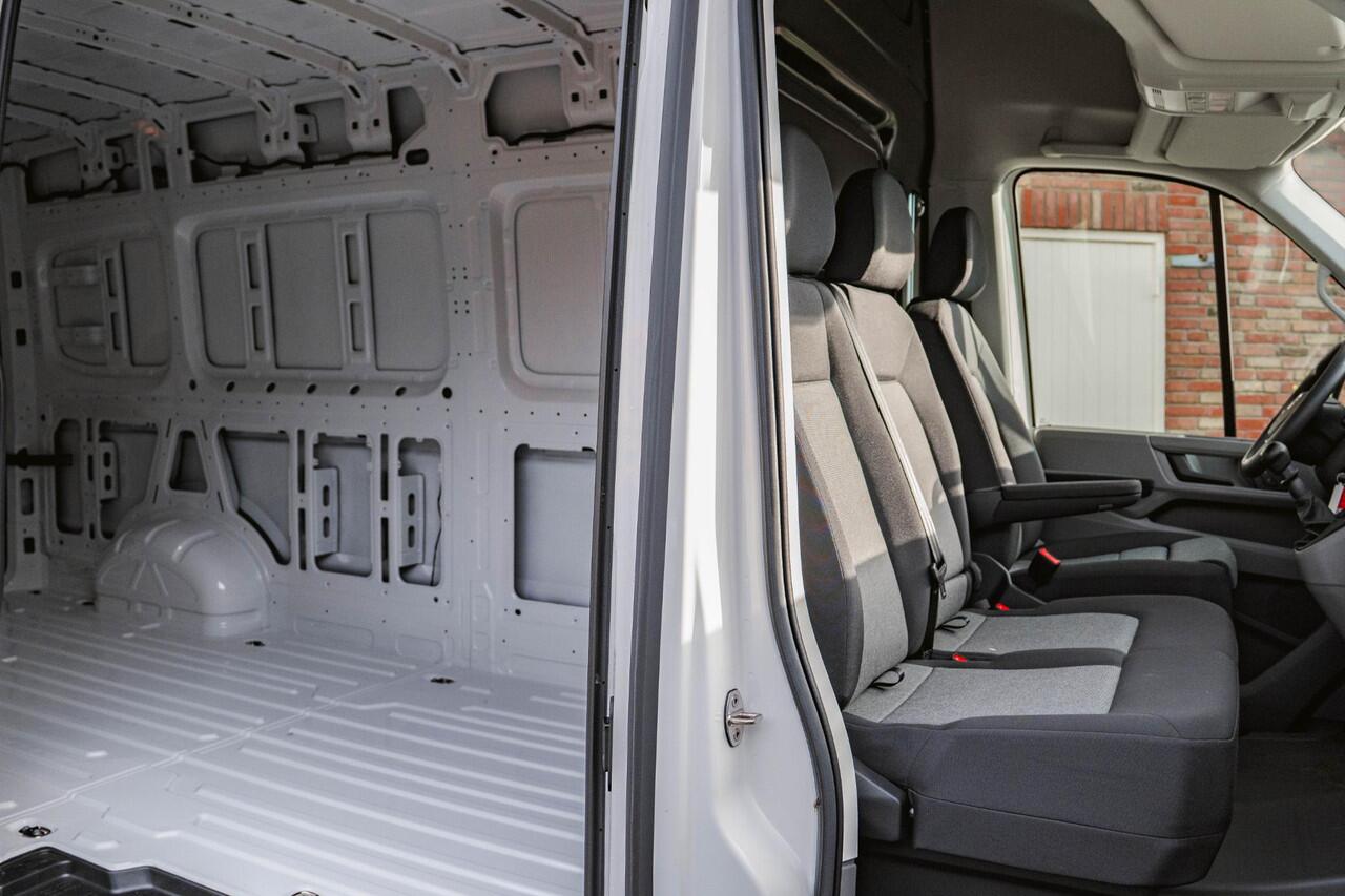 Volkswagen CRAFTER 2.0 TDI L4H3 140PK Trendline Cruise Control Airco Volkswagen Crafter 35 2.0 TDI L4H4 Trendline EURO VI