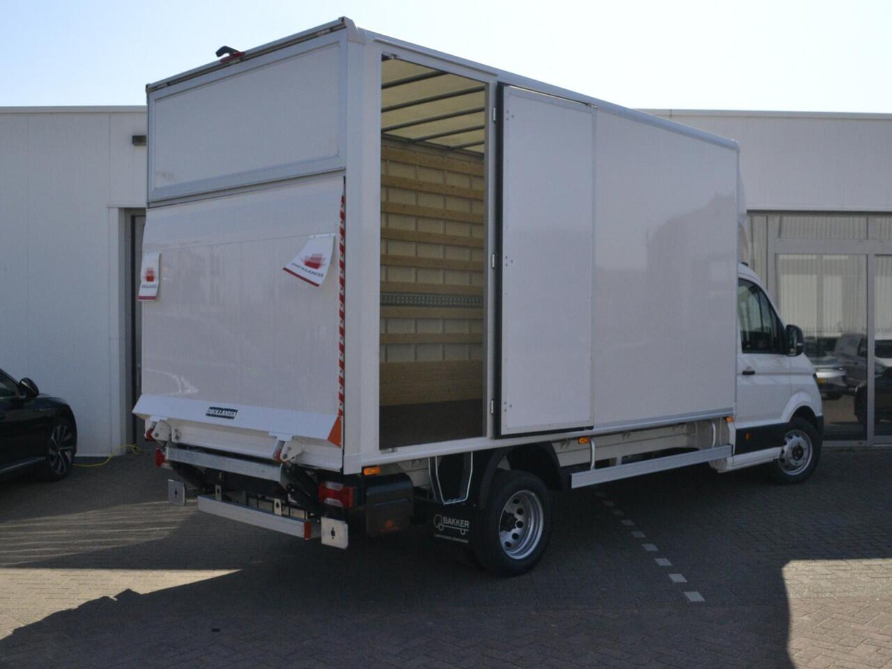 Volkswagen CRAFTER Bedrijfswagens Chassis 50(35) BAKWAGEN Trendline 2.0 TDI 164pk L4 · Camera · Laadlift · Cruise Control · P-Sensoren · Apple/Android Car Play · Garantie t/m 22-12-2028 of 120.000km