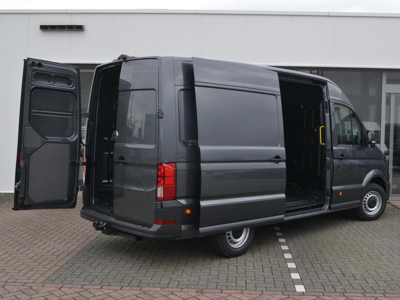 Volkswagen CRAFTER Bedrijfswagens 35 Trendline 2.0 TDI 140pk L3H3 · Tussenschot · Trekhaak · Alarm · P-Sensoren · Cruise Control · Camera · Apple/Android Car Play · Garantie t/m 22-12-2028 of 120.000km