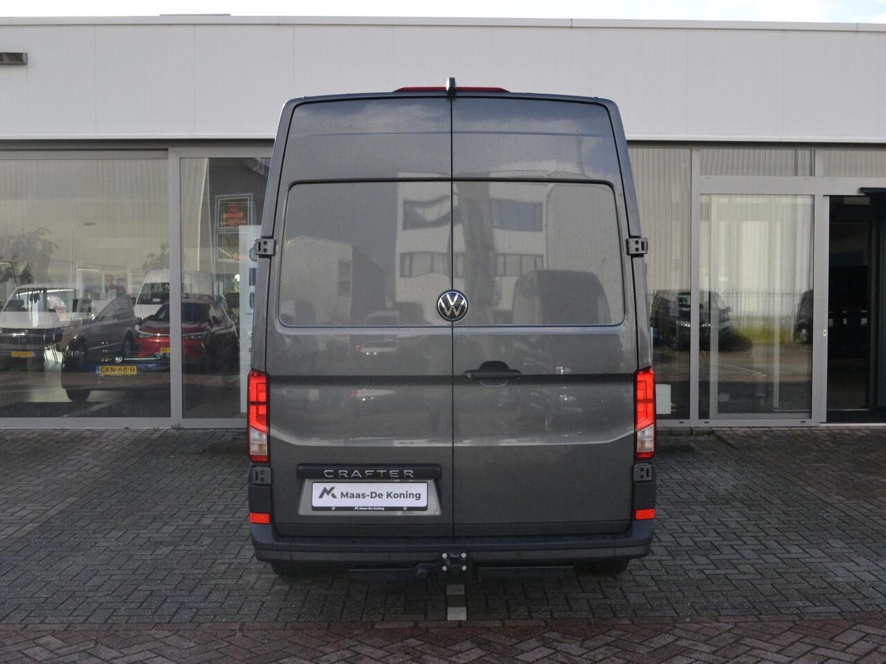 Volkswagen CRAFTER Bedrijfswagens 35 Trendline 2.0 TDI 140pk L3H3 · Trekhaak · Alarm · Tussenschot · Camera · P-Sensoren · Cruise Control · Garantie t/m 22-12-2028 of 120.000km