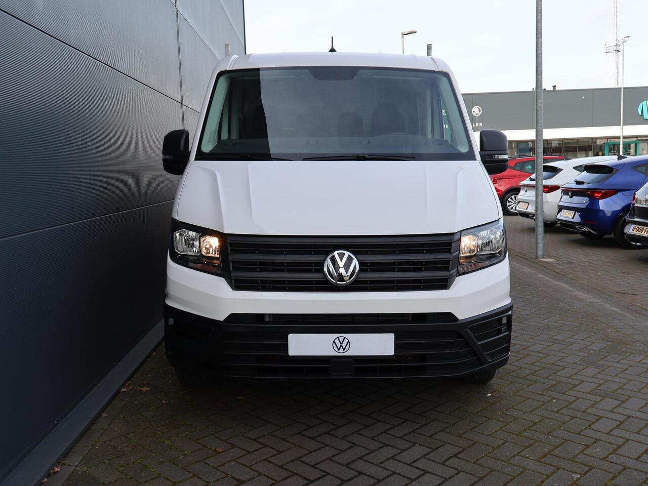 Volkswagen CRAFTER 35 2.0 TDI L3 DC Trendline | 140 PK | Cruise control | Navigatiesysteem | Apple CarPlay / Android Auto |