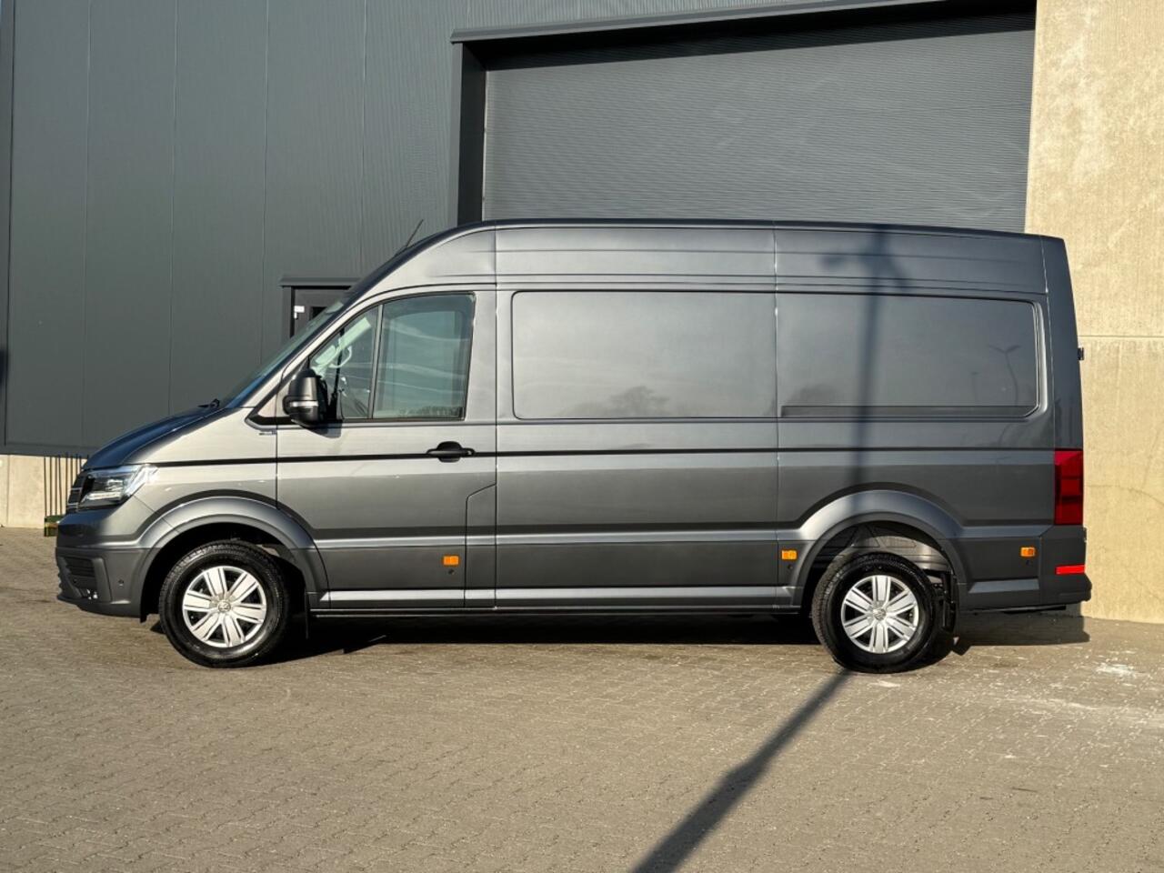Volkswagen CRAFTER 35 2.0 TDI 177pk DSG L3H3 Exclusive - stoel/stuurverwarming - camera