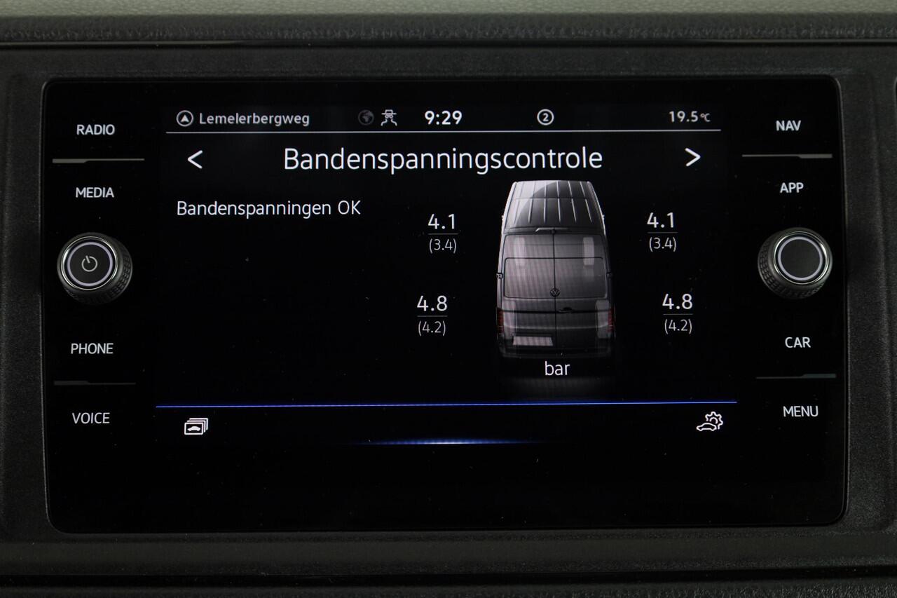 Volkswagen CRAFTER Bedrijfswagens Trendline L3 Bestelwagen (2) GP 2.0 TDI EU6 103 k Automaat! VOORRAAD!!