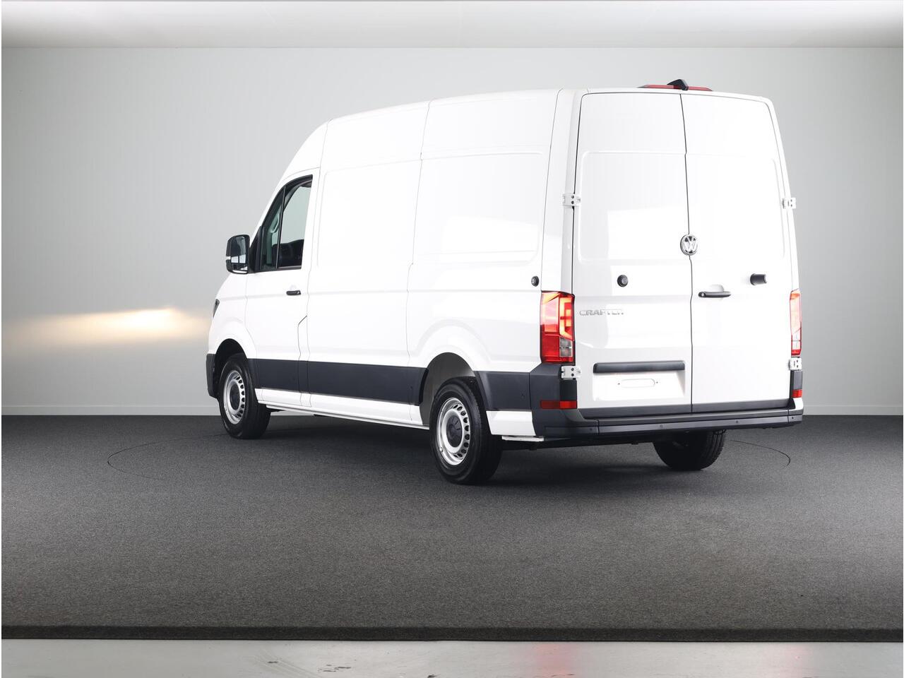 Volkswagen CRAFTER Bedrijfswagens Comfortline L3 (2) Bestelwagen 2.0 TDI EU6 103 kW Volkswagen Bedrijfswagens Crafter Comfortline L3H3 2.0 TDI EU6 140 pk GVW 3.5T NETTO DEAL!! VOORRAAD!!