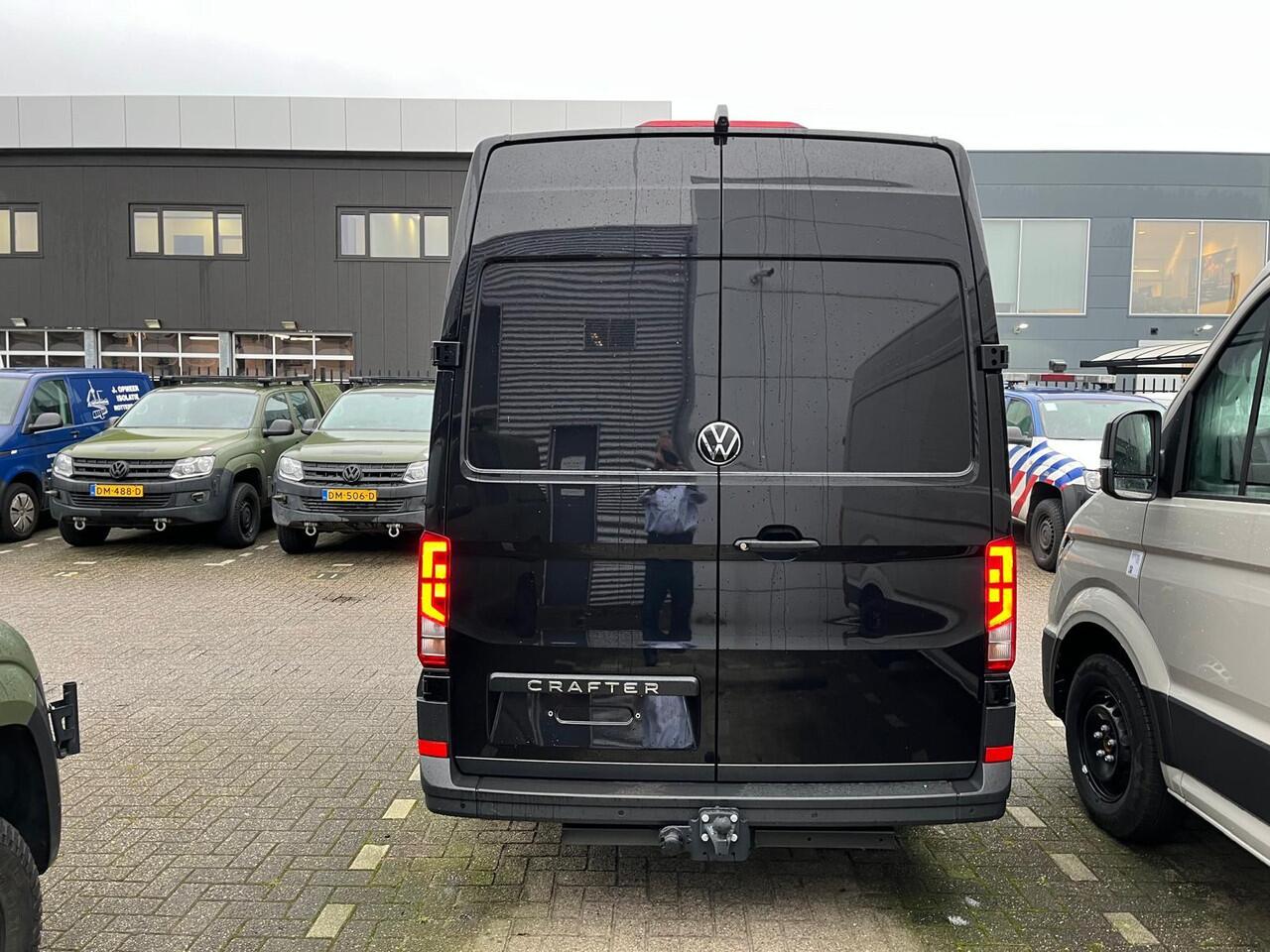 Volkswagen CRAFTER Bedrijfswagens Trendline 2.0 TDI L3H3 EU6 103 kW (140 pk) 103 kW | BPM Vrij | Achteruitrijcamera | Bijrijdersbank met opbergvak | Radio ready to discover met 10" touch- kleurendisplay |