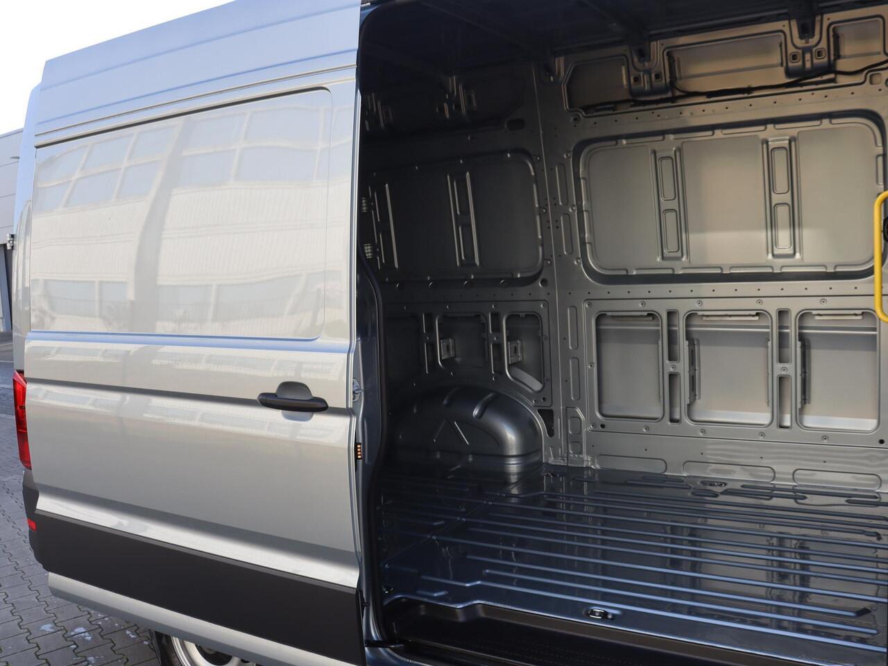 Volkswagen CRAFTER Bedrijfswagens L3H3 Trendline 103kW 140pk 3T GVW 6 versn.hand VW Bedrijfswagens Crafter Trendline 2.0 TDI L3H3 (140 pk) 103 kW pk 6 versn. | BPM vrij | Middelhoog dak (h3) | App-connect | Comfort bestuurdersstoel | Licht- en regensensor | Stoelbekleding k