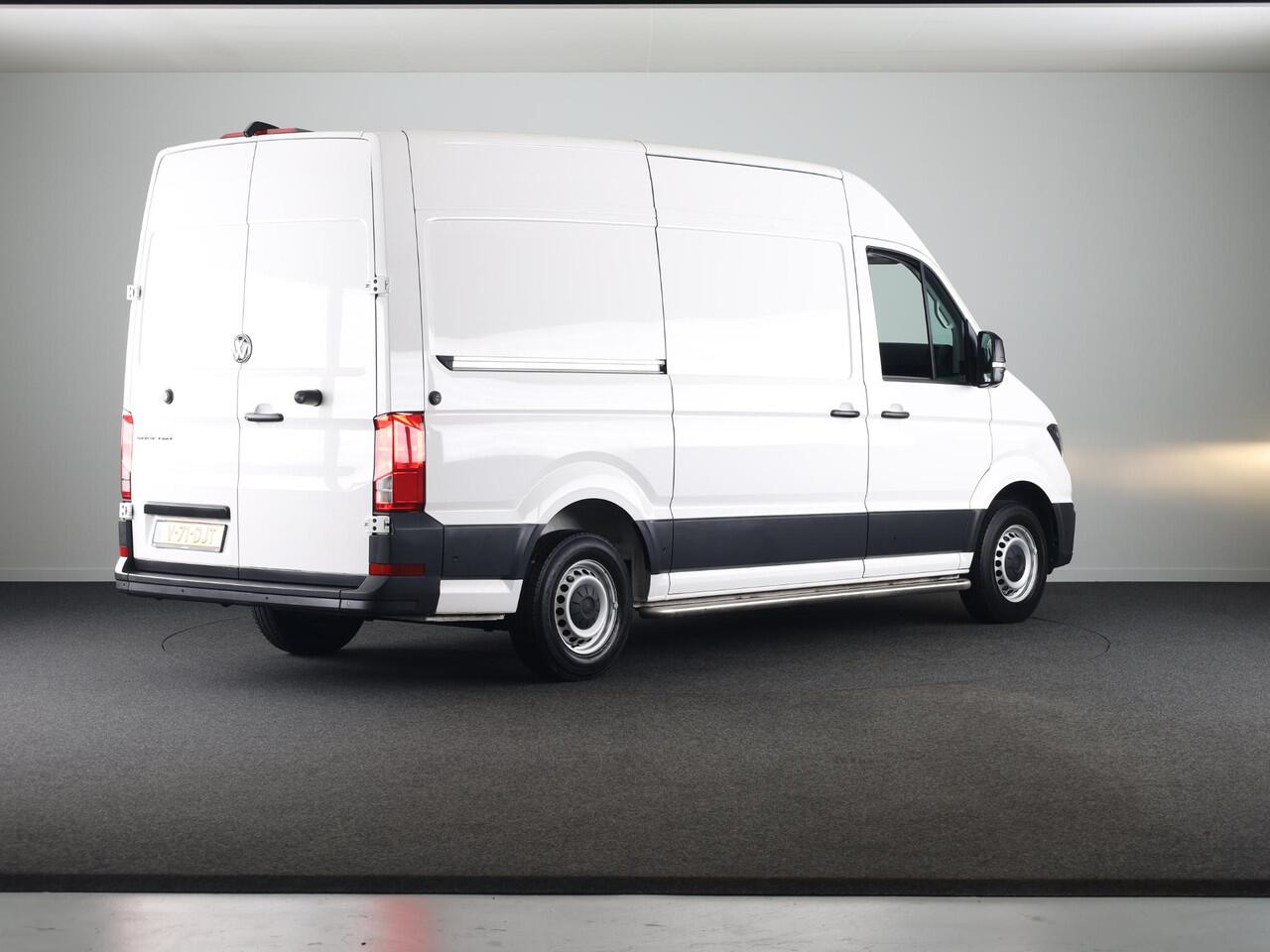 Volkswagen CRAFTER 35 2.0 TDI L3H3 Exclusive EURO VI 140 pk Automaat | Verlengde garantie | Navigatie | Parkeersensoren | Achteruitrijcamera | Cruise control |