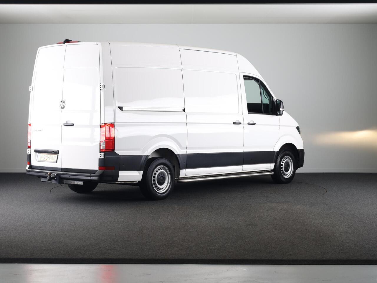 Volkswagen CRAFTER 35 2.0 TDI L3H3 Comfortline EURO VI 140 pk Automaat | Verlengde garantie | Navigatie | Trekhaak | Parkeersensoren | Achteruitrijcamera |
