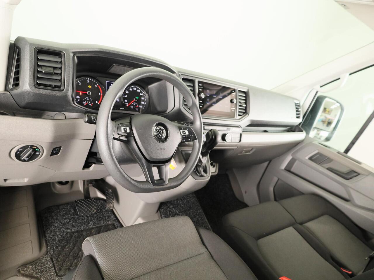 Volkswagen CRAFTER 35 2.0 TDI L3H3 Highline EURO VI 140 pk Automaat | Verlengde garantie | Navigatie | Parkeersensoren | Achteruitrijcamera | Cruise control |