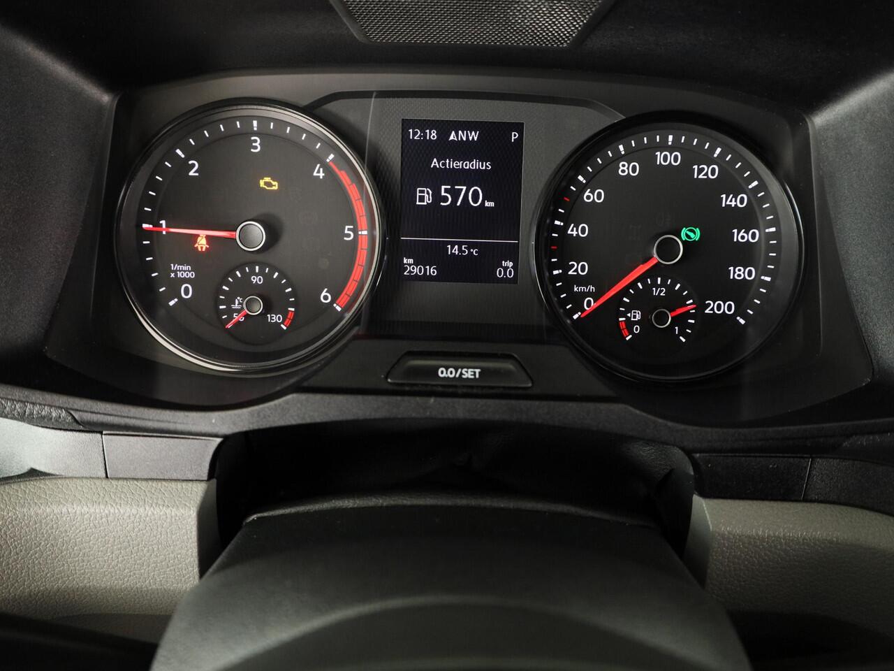 Volkswagen CRAFTER 35 2.0 TDI L3H3 Highline EURO VI 140 pk Automaat | Verlengde garantie | Navigatie | Parkeersensoren | Achteruitrijcamera | Cruise control |