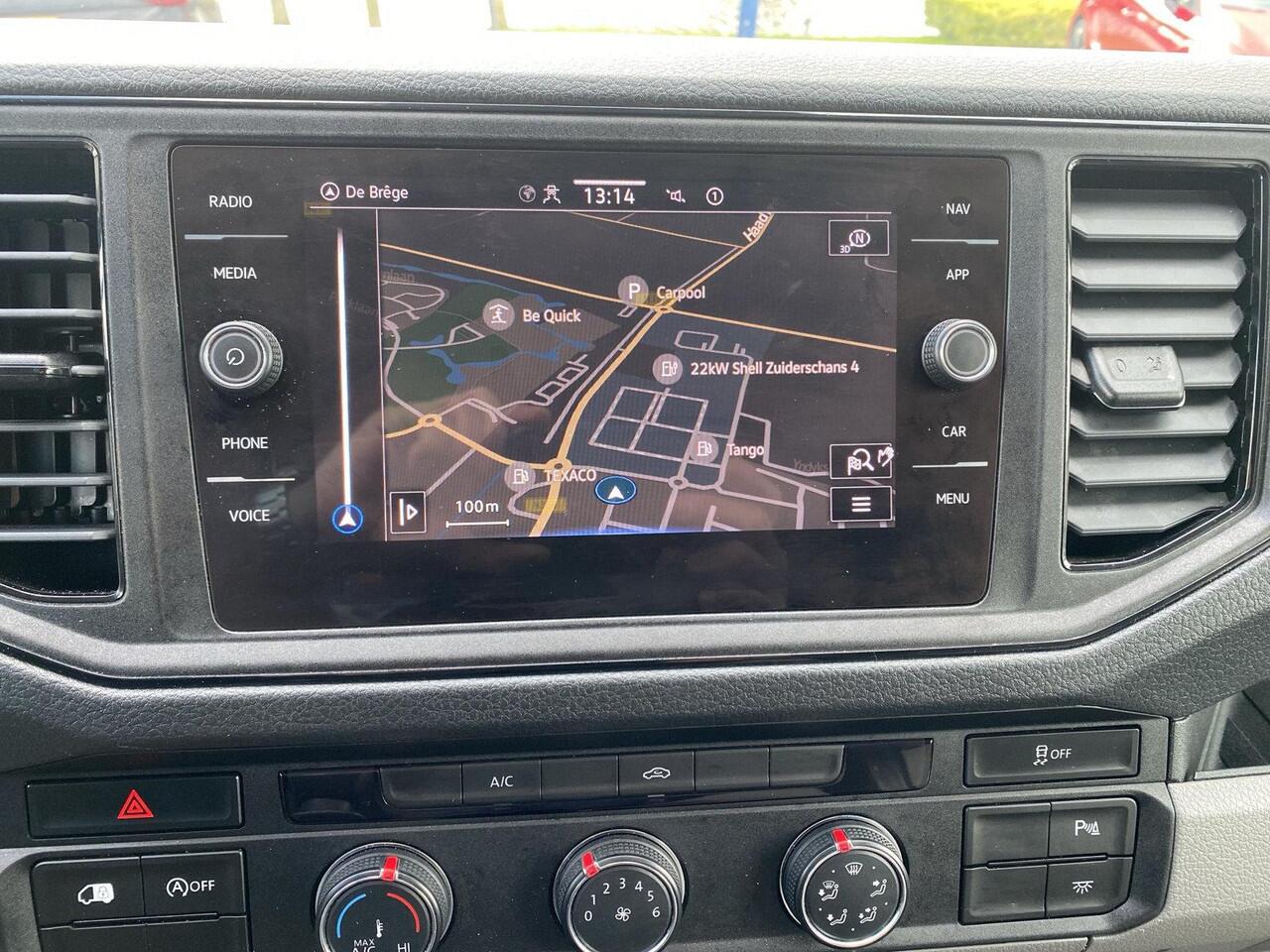 Volkswagen CRAFTER 35 2.0 TDI L4H3 | FWD | 140 pk | Trekhaak | Bijrijders Bank | PDC |