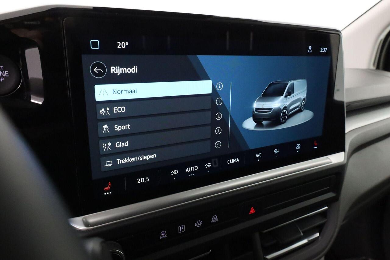 Volkswagen E-Transporter Bedrijfswagens Life Intro 160 kW 218 pk L2 3500 mm | LED | Camera | Trekhaak