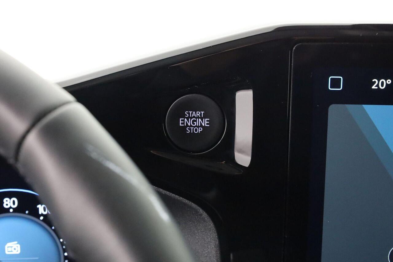 Volkswagen E-Transporter Bedrijfswagens Life Intro 160 kW 218 pk L2 3500 mm | LED | Camera | Trekhaak