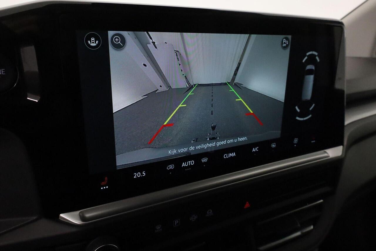 Volkswagen E-Transporter Bedrijfswagens Life Intro 160 kW 218 pk L2 3500 mm | LED | Camera | Trekhaak