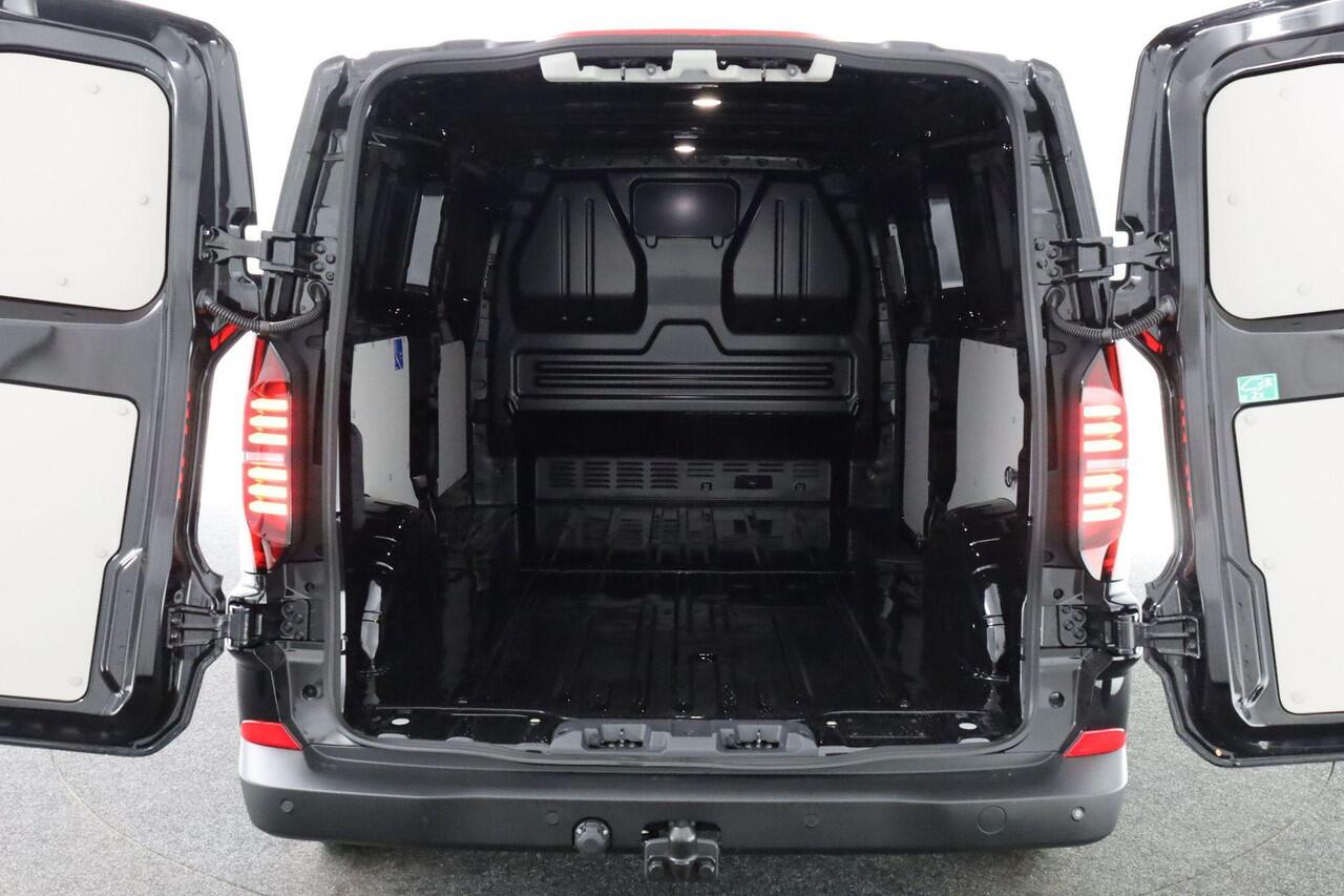 Volkswagen E-Transporter Bedrijfswagens Life Intro 160 kW 218 pk L2 3500 mm | LED | Camera | Trekhaak