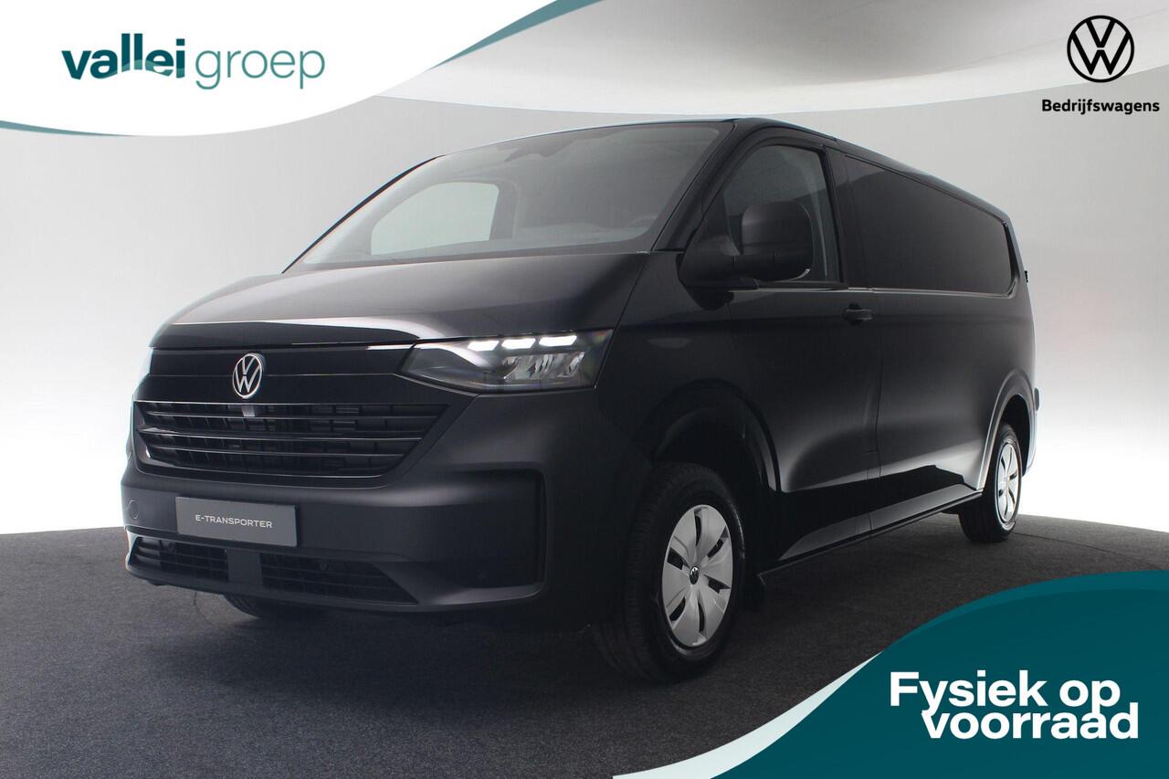 Volkswagen E-Transporter Bedrijfswagens Life Intro 160 kW / 218 pk L2 3500 mm | Warmtepomp | Achteruitrijcamera | Trekhaak | LED | Bijrijdersbank