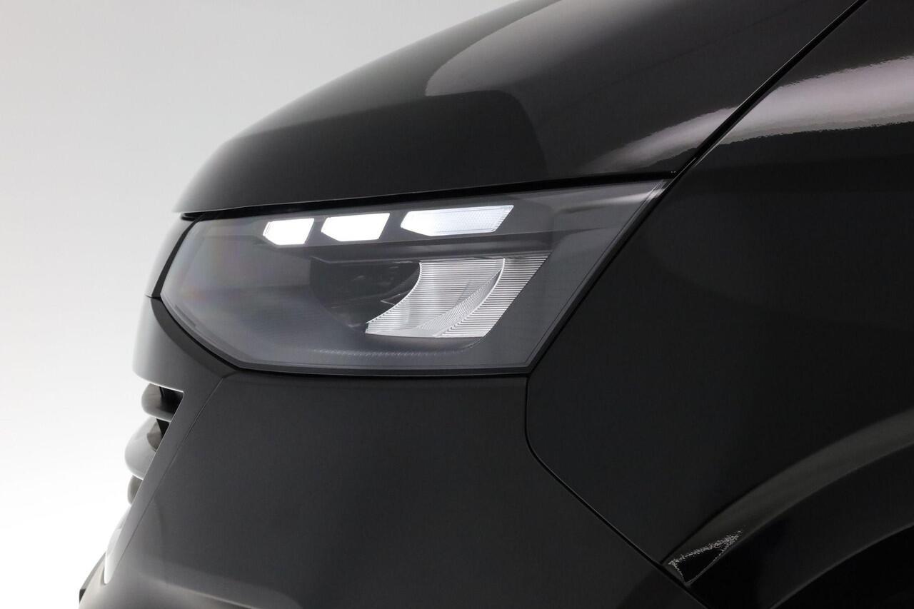 Volkswagen E-Transporter Bedrijfswagens Life Intro 160 kW / 218 pk L2 3500 mm | Warmtepomp | Achteruitrijcamera | Trekhaak | LED | Bijrijdersbank