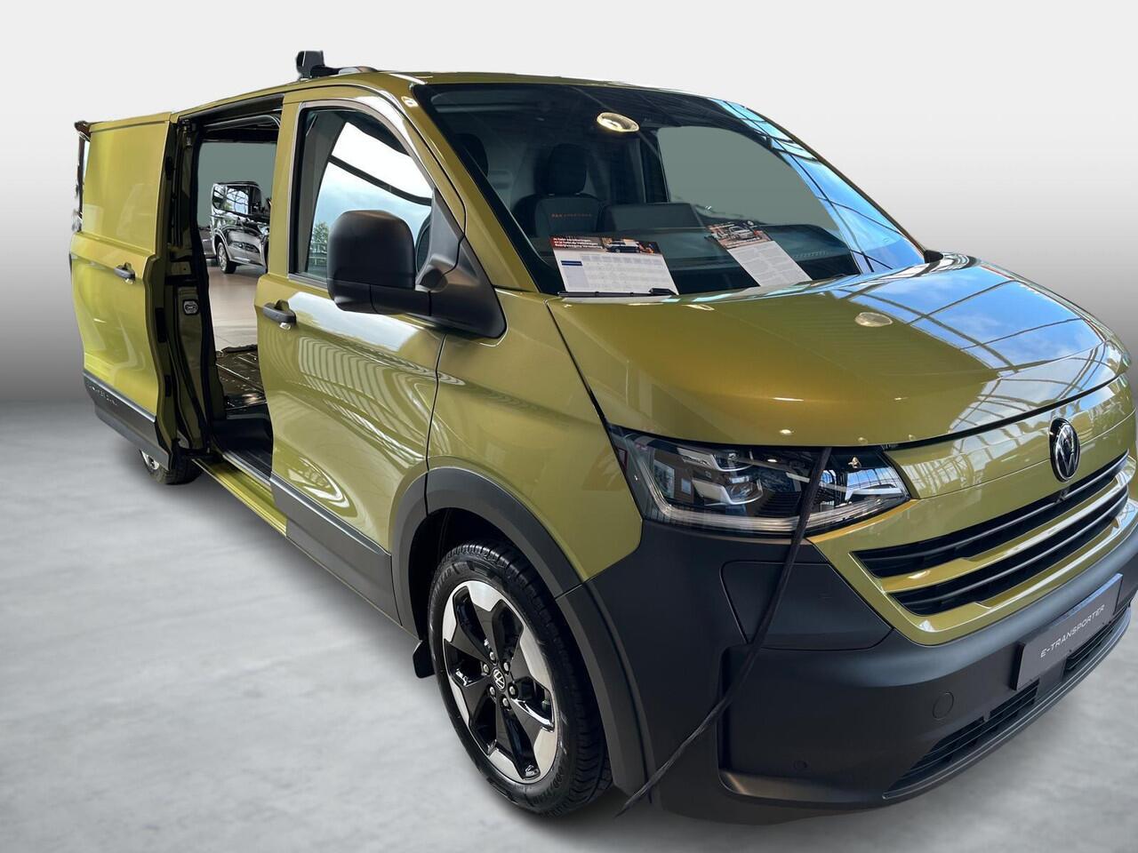 Volkswagen E-Transporter Bedrijfswagens PanAmericana L2 210 kW 286 pk Elektrische aandrijv | Climatronic climate control, 2-zones | Kunststof zijpanelen in laadruimte, hoog | Soundsystem 'harman kardon' met 4 luidsprekers, 1 center luidsprekers en 1 subwoofer | Trekhaak, vast |