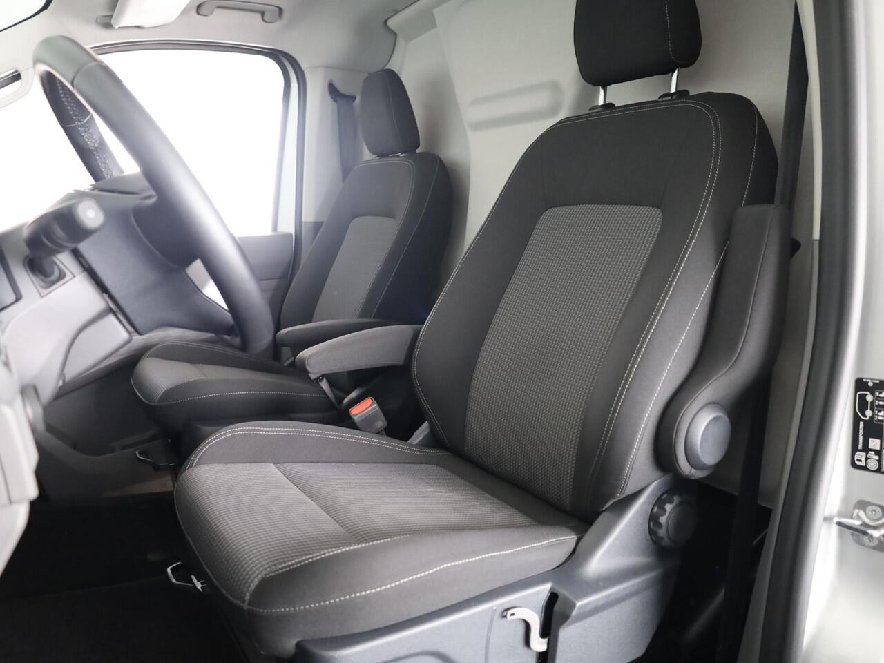 Volkswagen E-Transporter 32 L2H1 Bulli 64 kWh